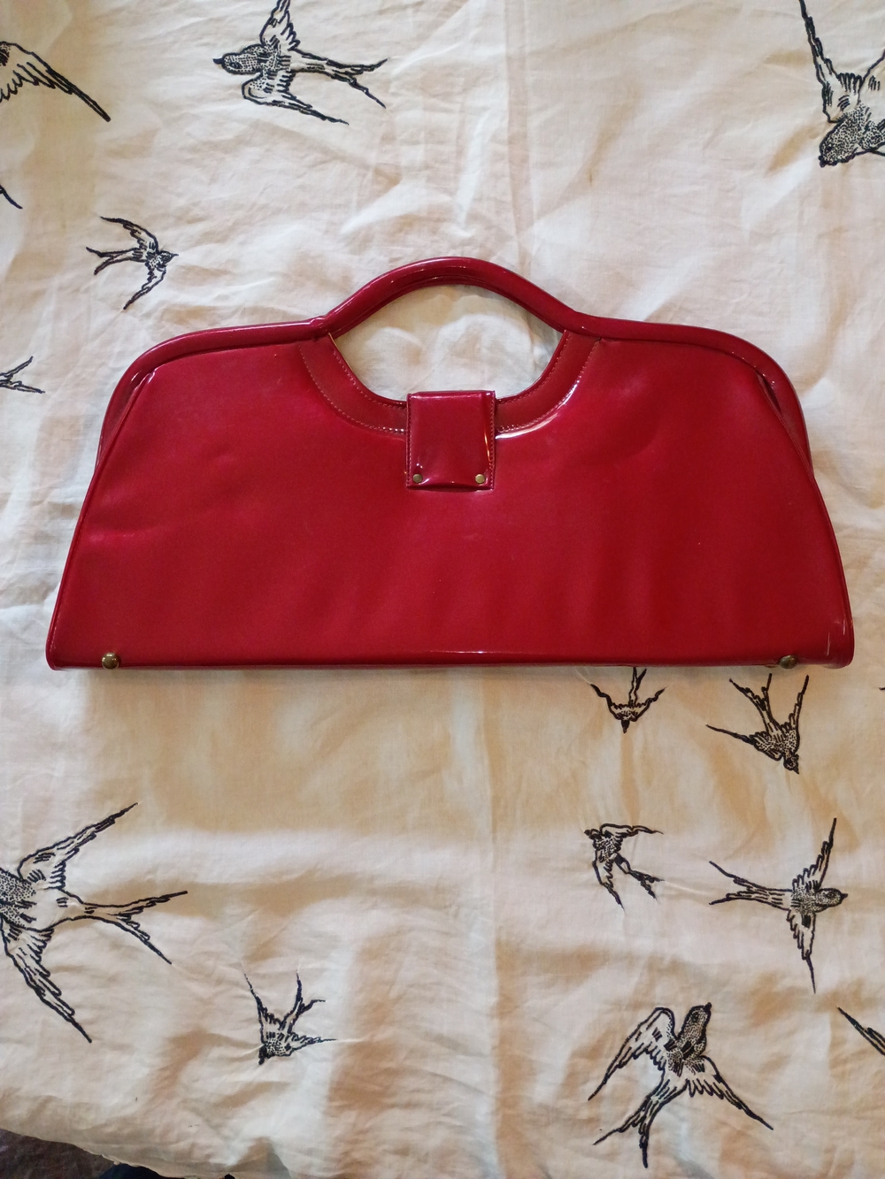 Glossy Red Patent Handle Clutch with Gold-Tone Hardware - Picture 2 of 14